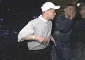 90S Dancing