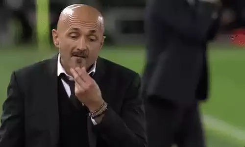 Задумчивый Футбол Реакция Гиф
