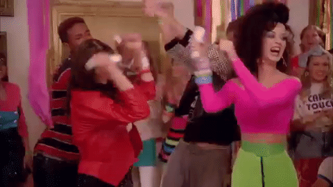 Веселье Вечеринка ГИФ на GIFS.RU