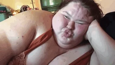 kissy face