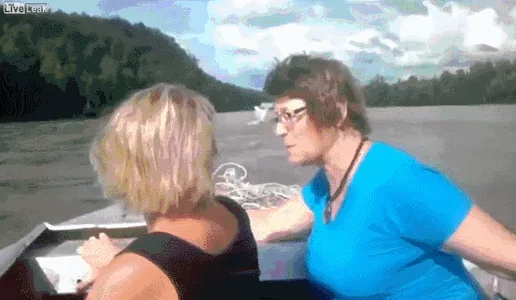 Русские Приколы Фейлы Русских Катается На Лодке