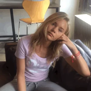 Девушка Гримаса Чувства